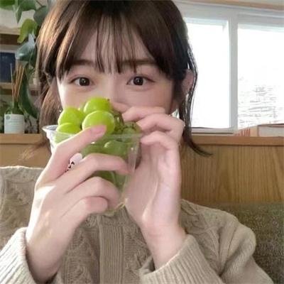 圣洁的艾曼妞